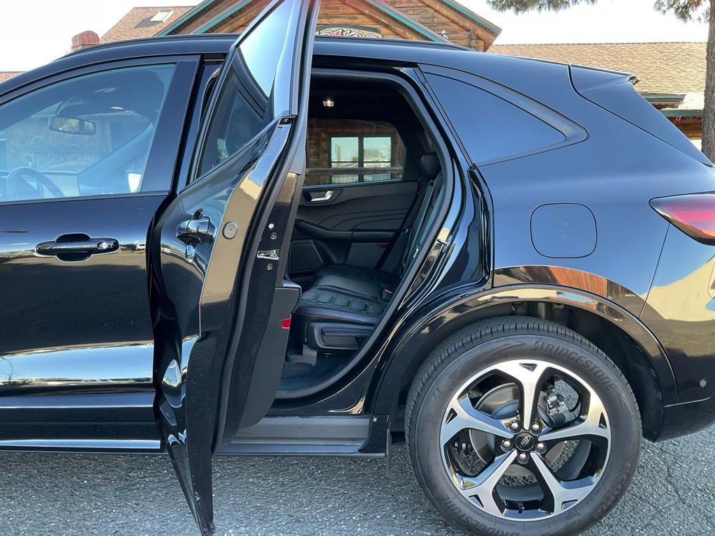 Certified 2024 Ford Escape ST-Line Elite w/ Premium Technology Package image 59