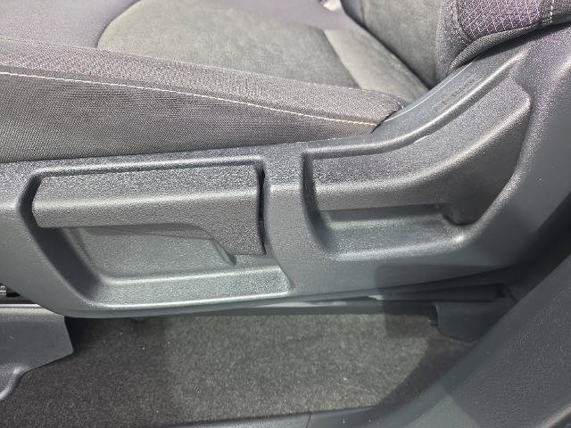 Used 2024 Nissan Pathfinder S AWD/4WD image 18