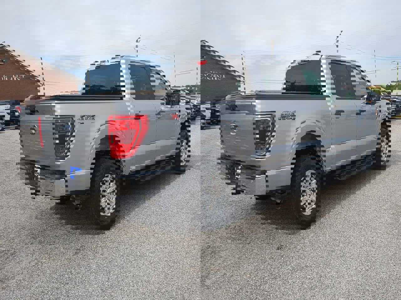 Certified 2022 Ford F150 XLT w/ Trailer Tow Package image 4