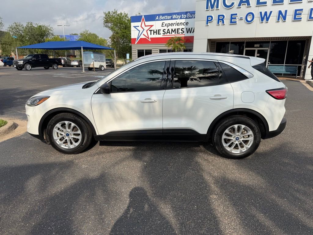 Certified 2022 Ford Escape SE w/ Convenience Package FWD image 3