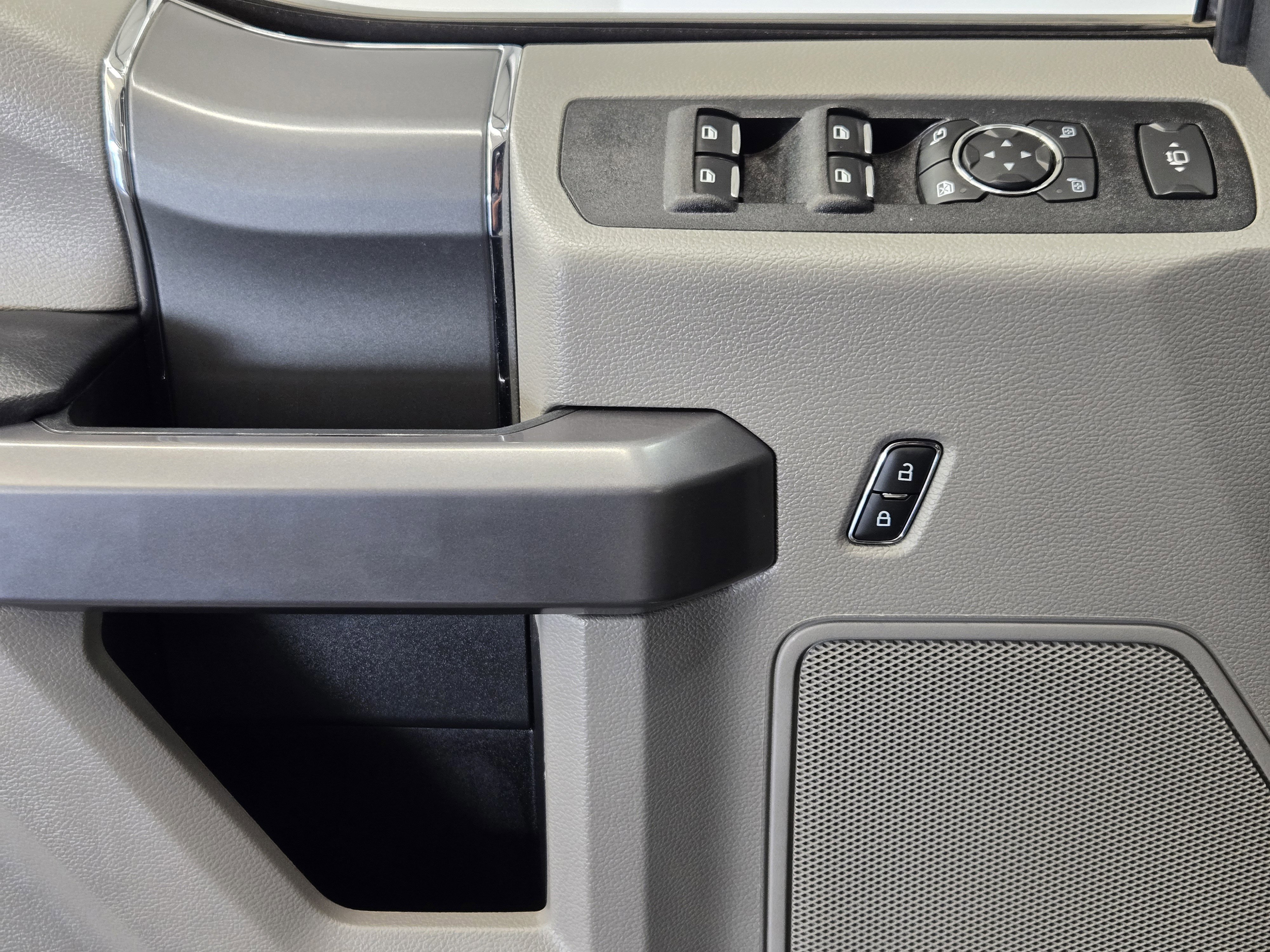 Certified 2022 Ford F250 XLT w/ XLT Premium Package image 22