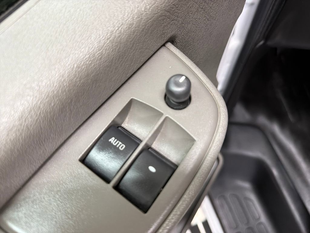 Used 2024 GMC Savana 2500 w/ Driver Convenience Package RWD image 17