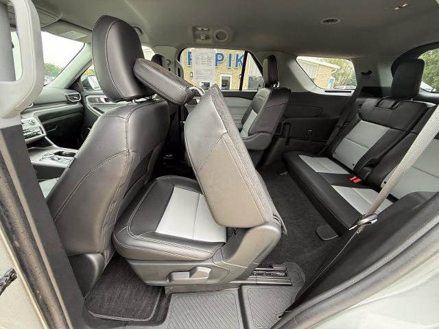 Certified 2023 Ford Explorer XLT w/ Equipment Group 202A AWD/4WD image 16