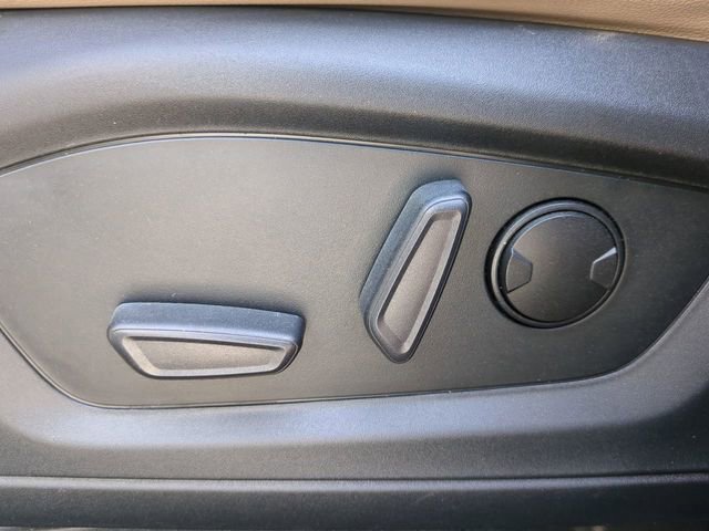 Certified 2020 Ford Explorer XLT w/ Equipment Group 202A image 22