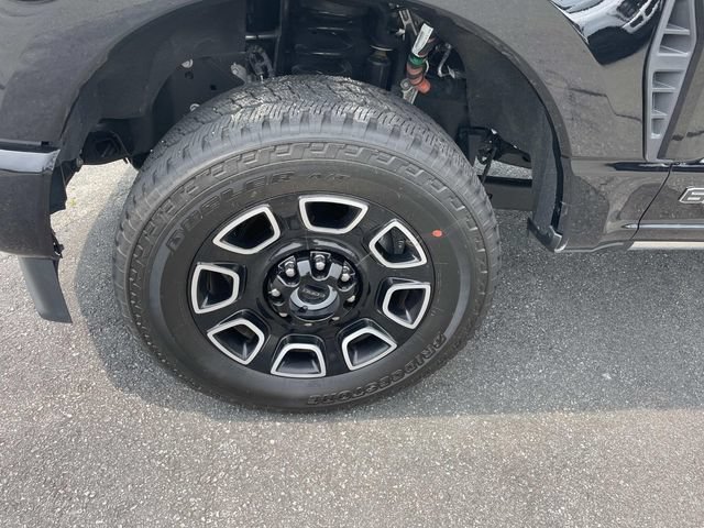 Certified 2026 Ford F250 Platinum AWD/4WD image 9