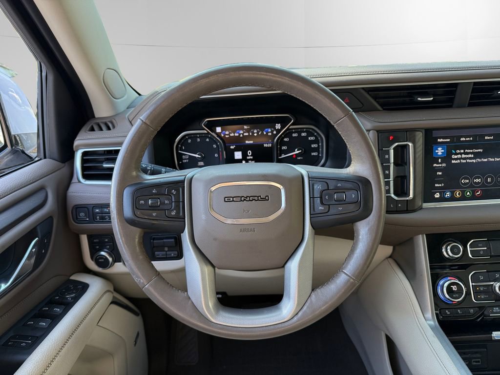 Used 2021 GMC Yukon XL Denali w/ Advanced Technology Package image 12