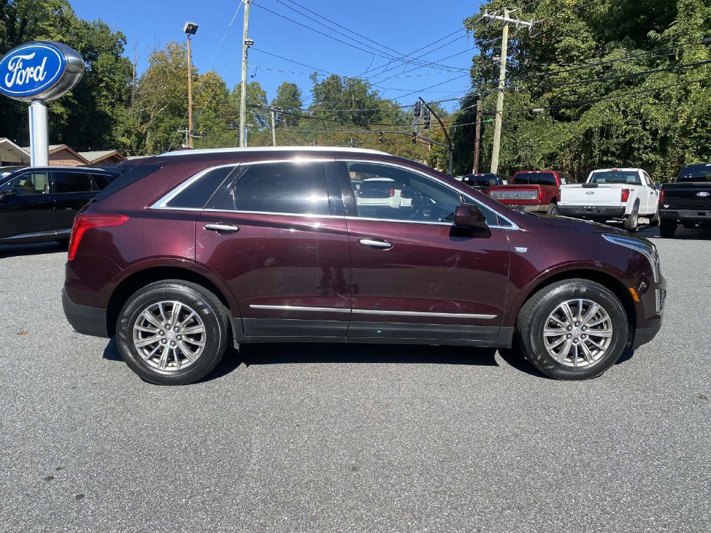 Used 2018 Cadillac XT5 Luxury w/ Driver Awareness Package FWD image 8