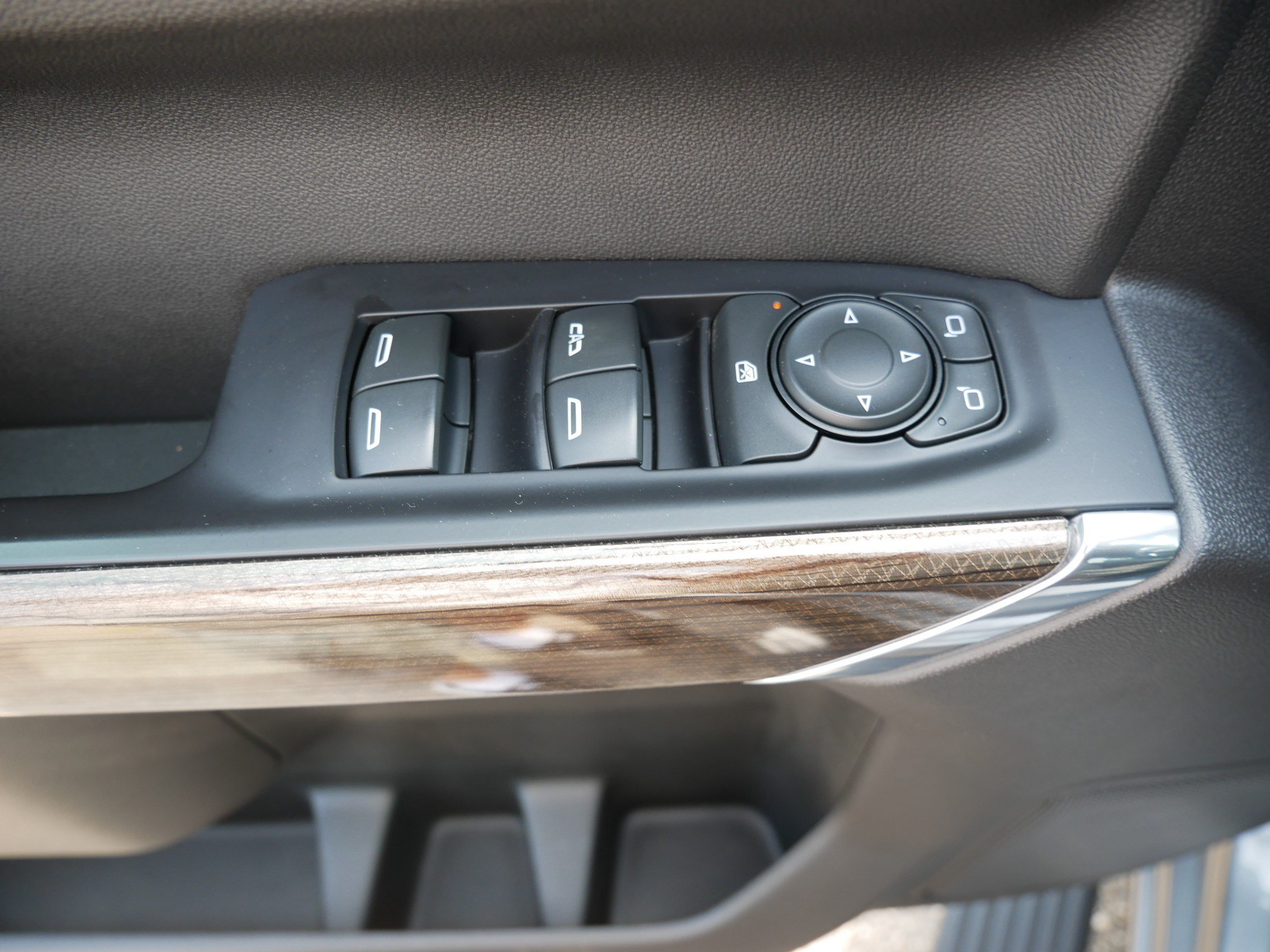 Used 2020 Chevrolet Silverado 1500 RST AWD/4WD image 20