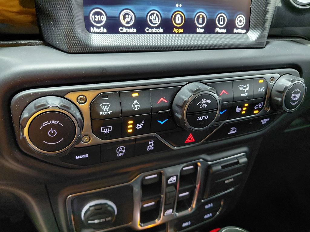 Used 2023 Jeep Wrangler Unlimited Sahara AWD/4WD image 39