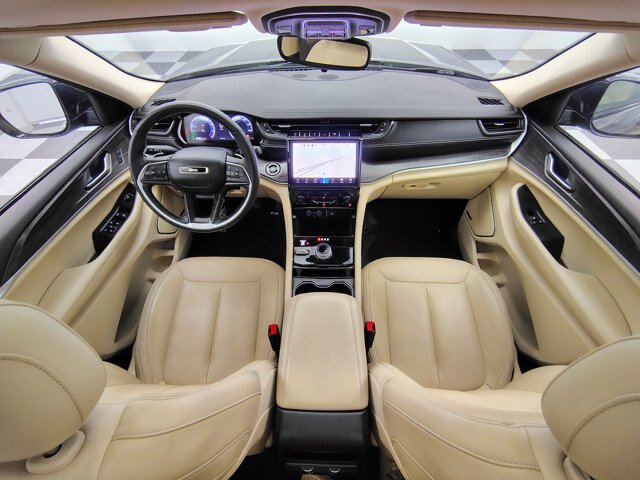 Used 2022 Jeep Grand Cherokee Limited AWD/4WD image 2