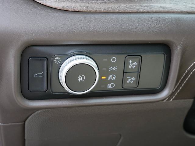 Certified 2020 Ford Explorer Platinum w/ Premium Technology Package AWD/4WD image 19