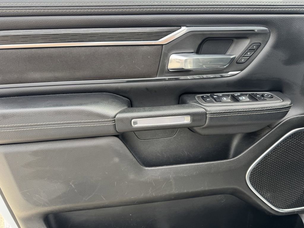 Used 2024 RAM 1500 Laramie AWD/4WD image 20