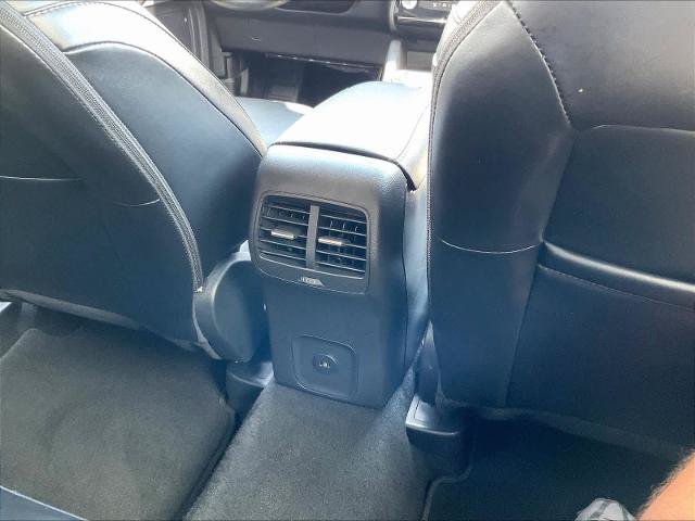 Certified 2025 Ford Escape Platinum AWD/4WD image 12