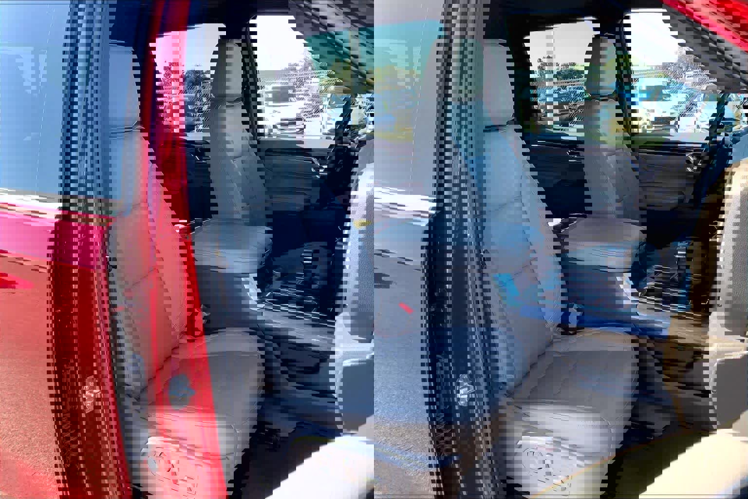 Used 2023 Chevrolet Silverado 1500 LTZ w/ LTZ Premium Package image 11