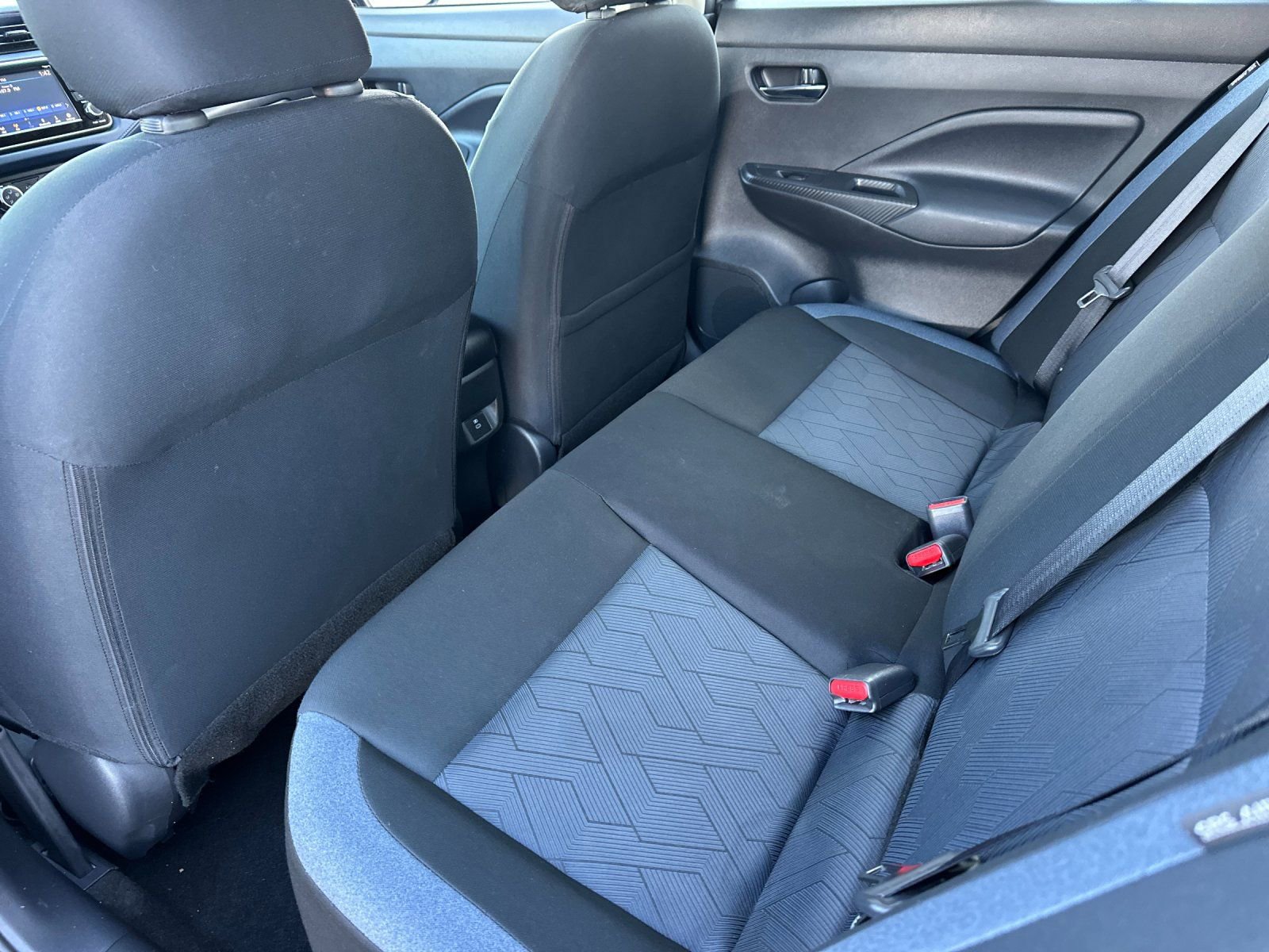 Used 2023 Nissan Versa SV image 11