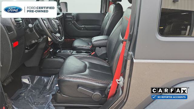 Used 2017 Jeep Wrangler Rubicon AWD/4WD image 9