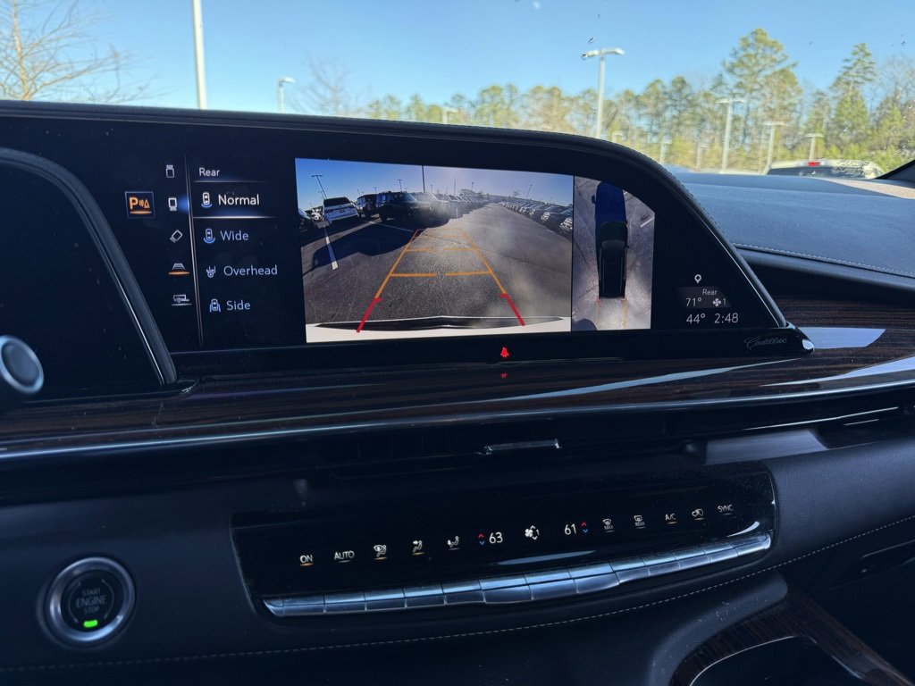 Used 2022 Cadillac Escalade Luxury image 17