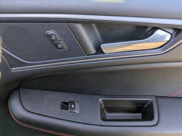 Certified 2022 Ford Edge ST-Line w/ Class II Trailer Tow Package image 27