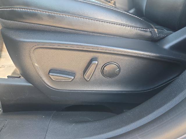 Certified 2024 Ford Escape Platinum AWD/4WD image 19