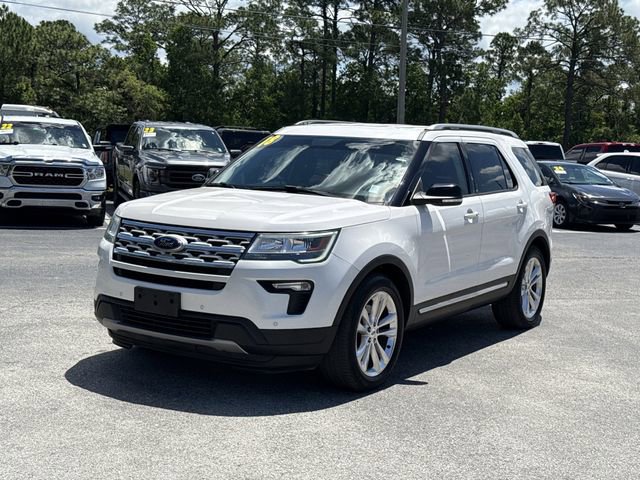 Certified 2018 Ford Explorer XLT w/ Equipment Group 202A FWD image 15
