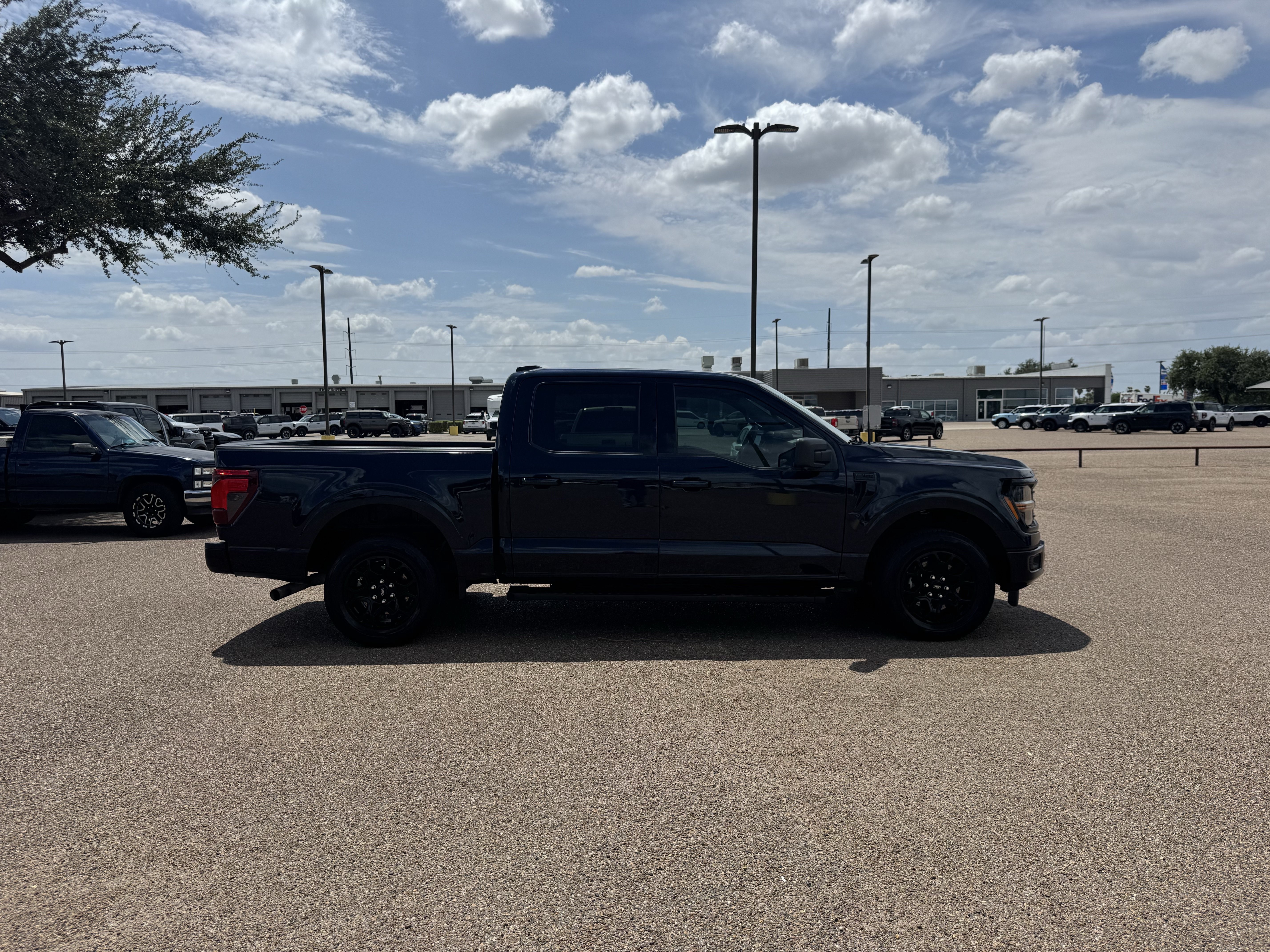 Certified 2024 Ford F150 XLT w/ XLT Black Appearance Package RWD image 4