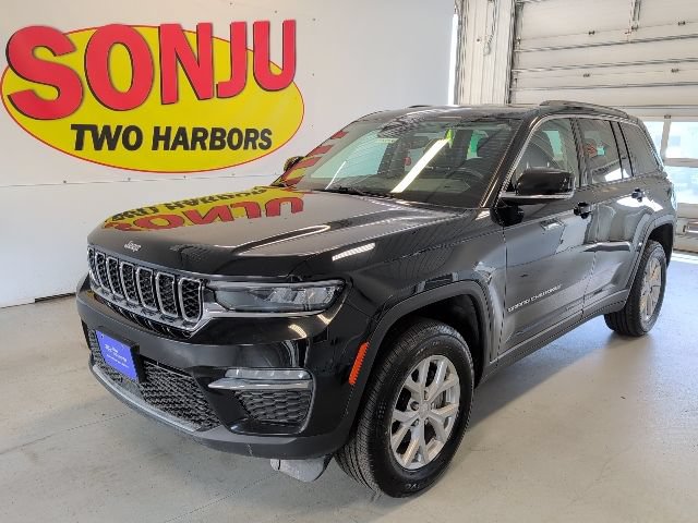 Used 2023 Jeep Grand Cherokee Limited AWD/4WD image 1