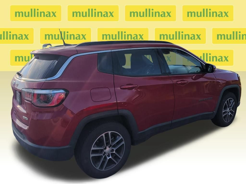 Used 2017 Jeep Compass Latitude w/ Popular Equipment Group FWD image 6