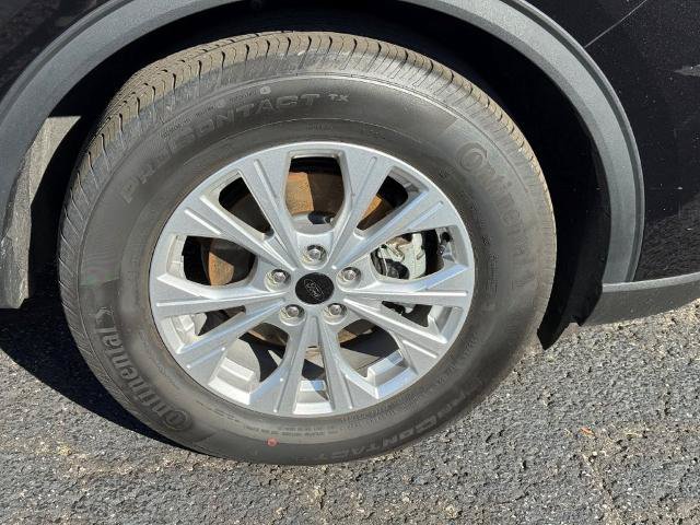 Certified 2023 Ford Escape Active AWD/4WD image 9