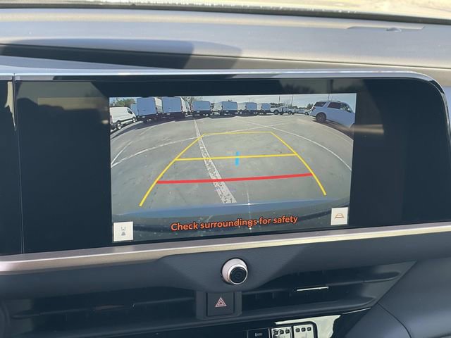 Used 2026 Toyota Crown XLE image 15