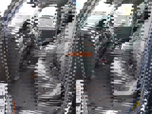 Used 2020 Chevrolet Suburban Premier image 12