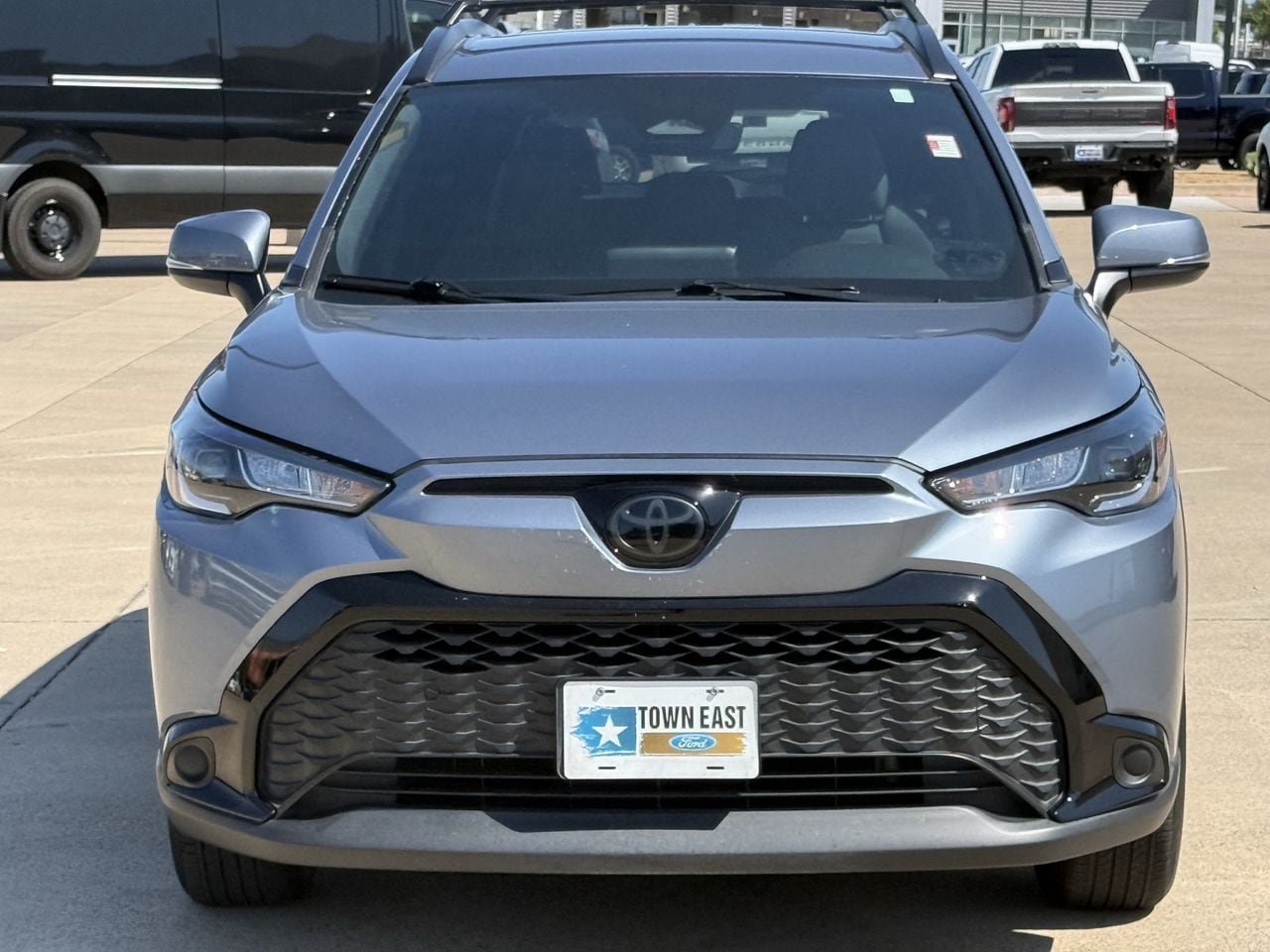 Used 2024 Toyota Corolla Cross AWD Hybrid image 8