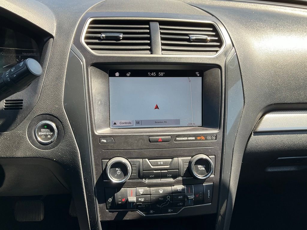 Certified 2019 Ford Explorer XLT w/ Equipment Group 202A image 8