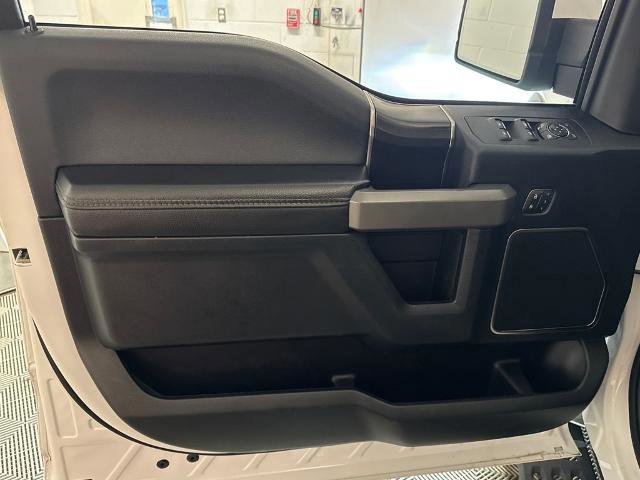 Certified 2020 Ford F150 Raptor w/ Equipment Group 802A Luxury image 17