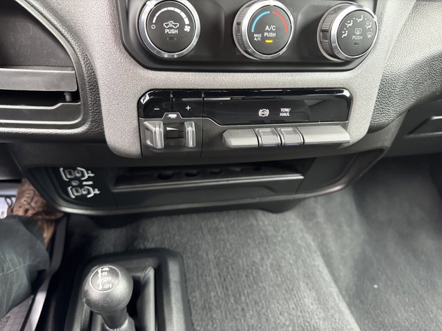 Used 2024 RAM 2500 Tradesman w/ Chrome Appearance Group AWD/4WD image 25