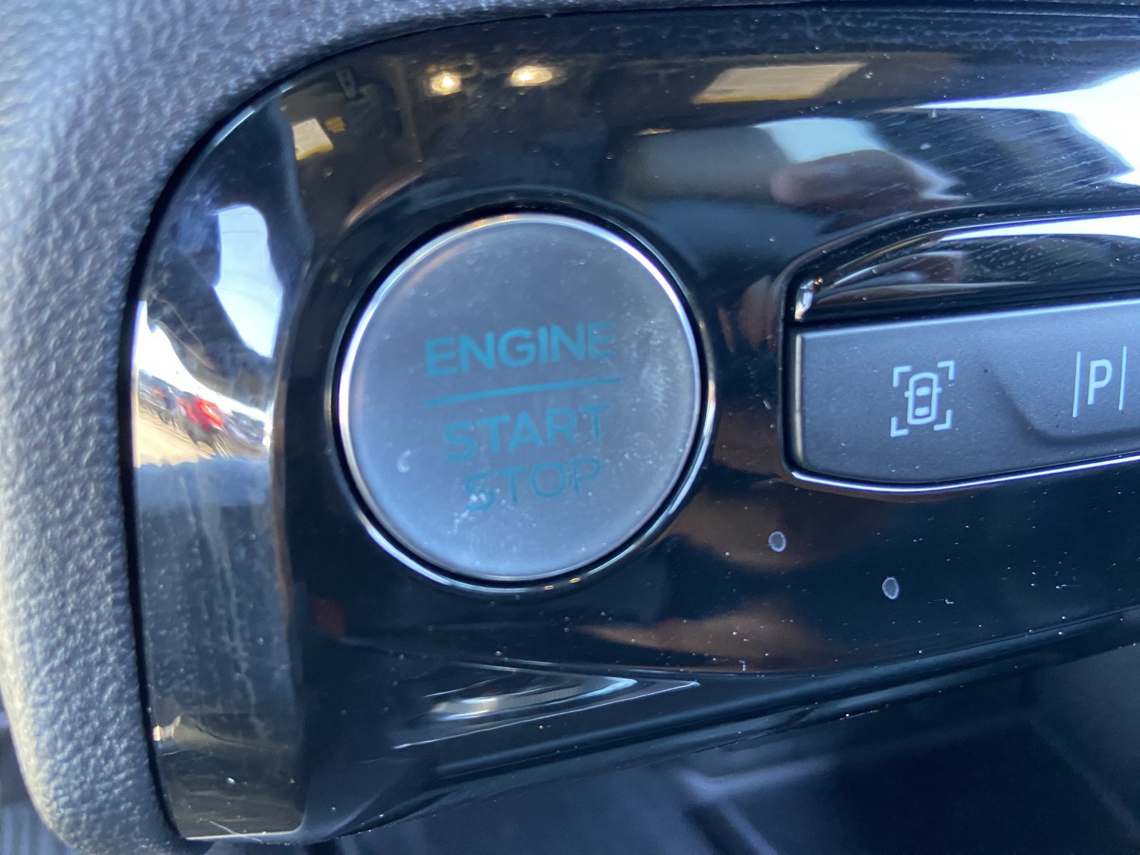 Certified 2024 Ford Escape ST-Line Elite w/ Premium Technology Package AWD/4WD image 29