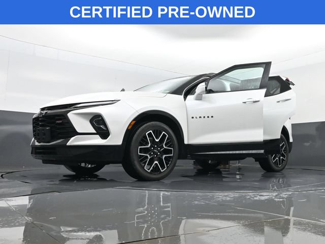 Used 2023 Chevrolet Blazer RS AWD/4WD image 35