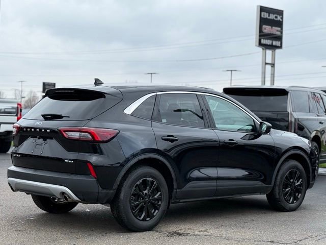 Certified 2024 Ford Escape Active image 40