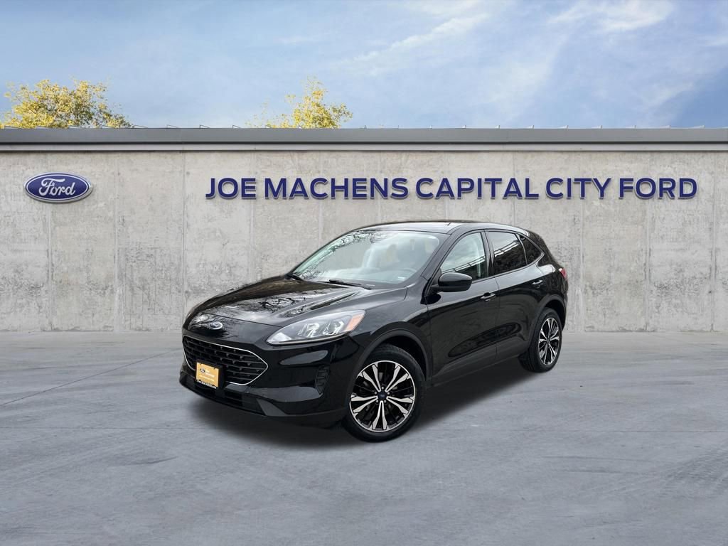 Certified 2022 Ford Escape SE w/ SE Sport Appearance Package image 2