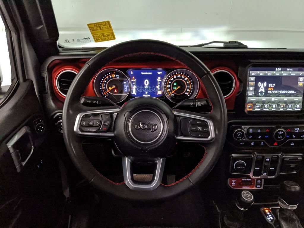 Used 2023 Jeep Gladiator Rubicon w/ LED Lighting Group AWD/4WD image 11