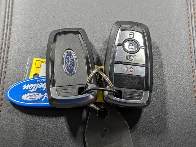 Certified 2025 Ford Explorer Active AWD/4WD image 25