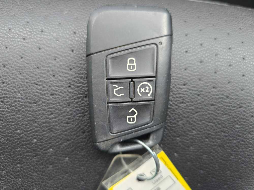 Used 2024 Volkswagen Jetta SE image 21