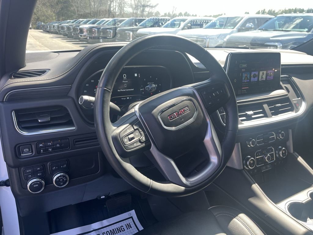 Used 2023 GMC Yukon SLT w/ SLT Luxury Package AWD/4WD image 7