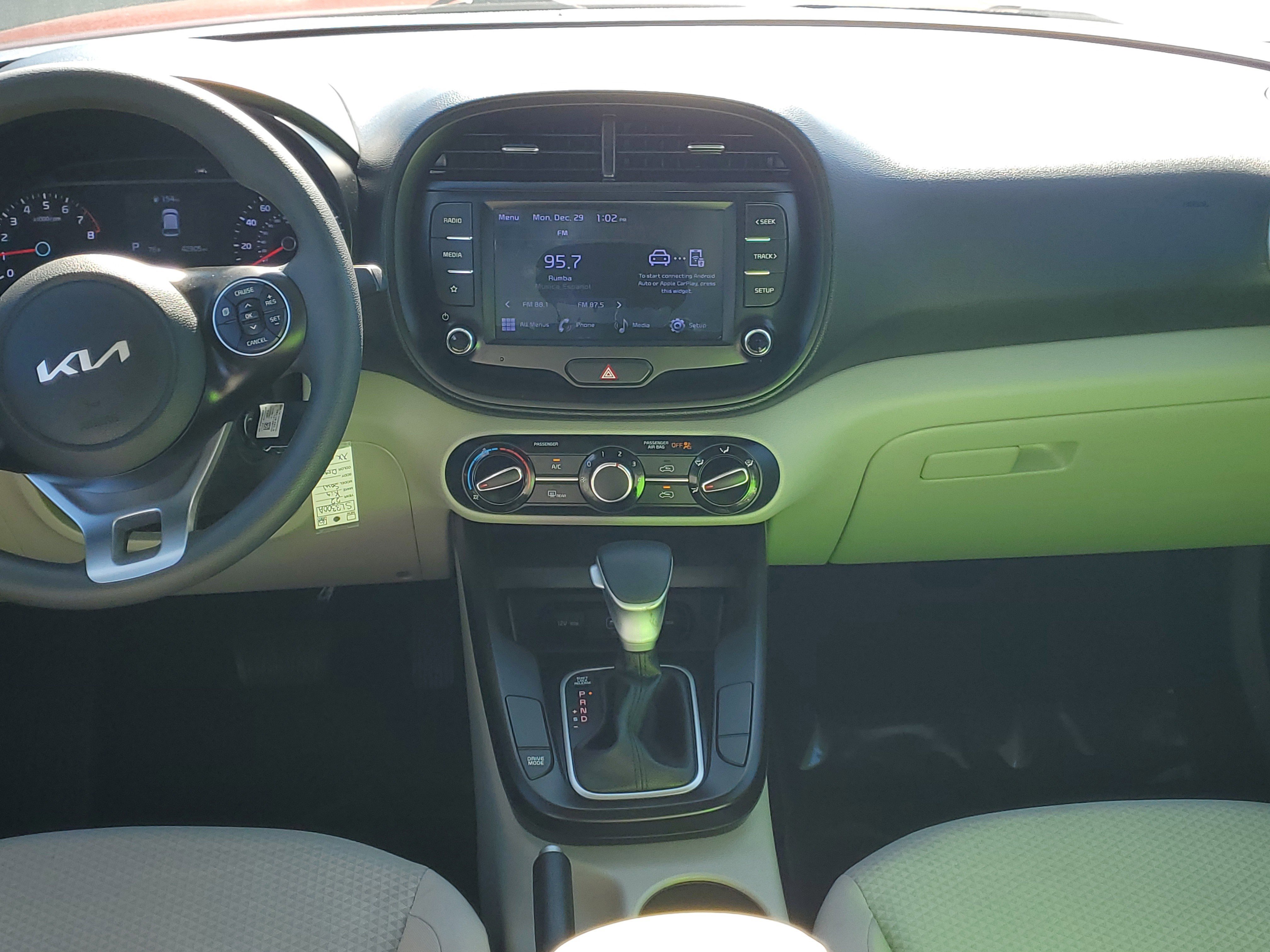 Used 2022 Kia Soul LX w/ Technology Package image 15