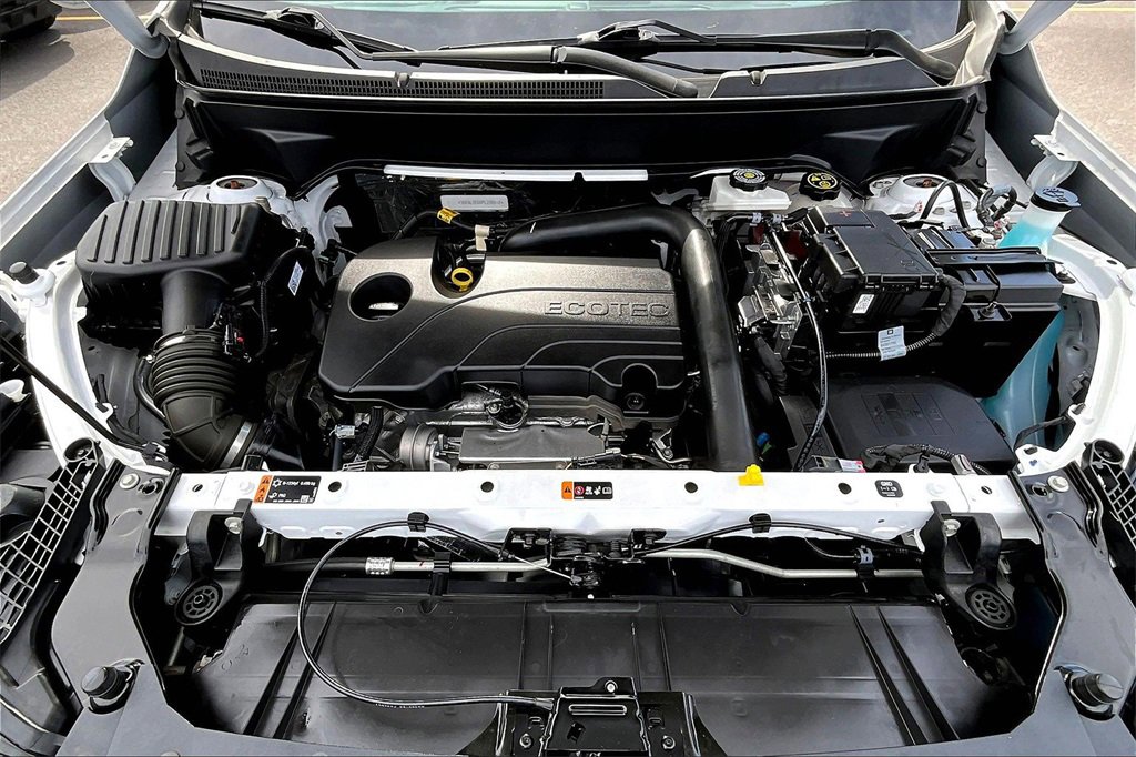 Used 2023 GMC Terrain SLE w/ Driver Convenience Package image 10