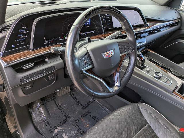 Used 2022 Cadillac Escalade Premium Luxury image 9
