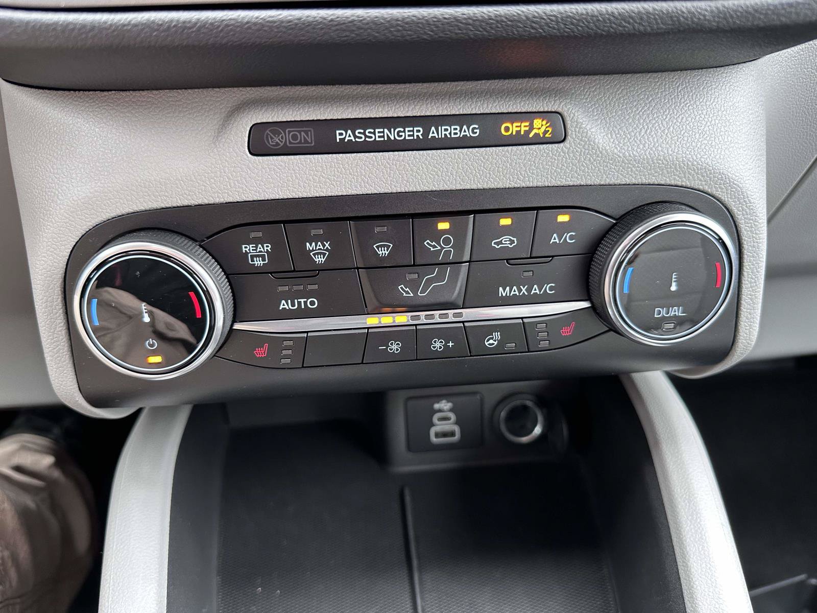 Certified 2024 Ford Escape Active AWD/4WD image 25