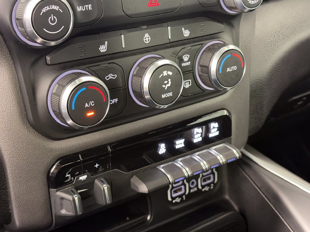 Used 2022 RAM 1500 Big Horn AWD/4WD image 21