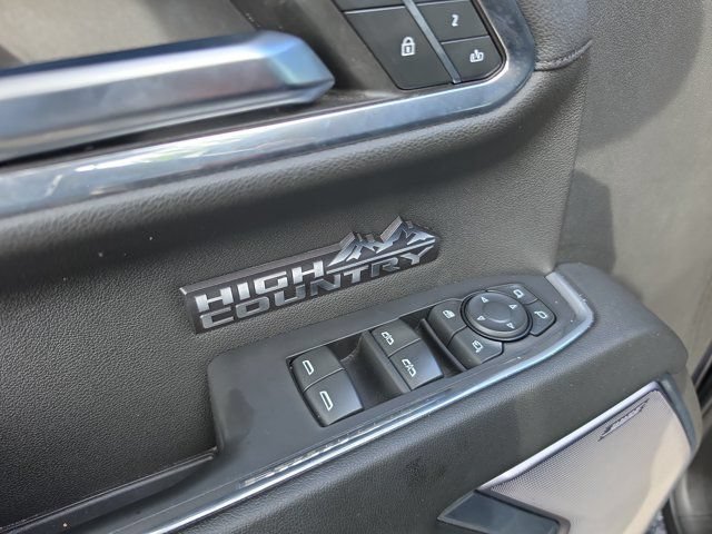 Used 2024 Chevrolet Silverado 1500 High Country w/ Technology Package AWD/4WD image 16