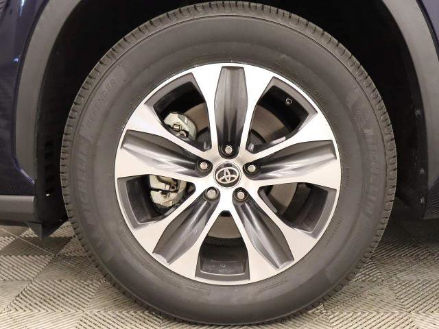 Used 2022 Toyota Highlander XLE image 17