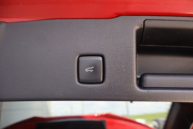 Certified 2025 Ford Escape ST-Line Select AWD/4WD image 30
